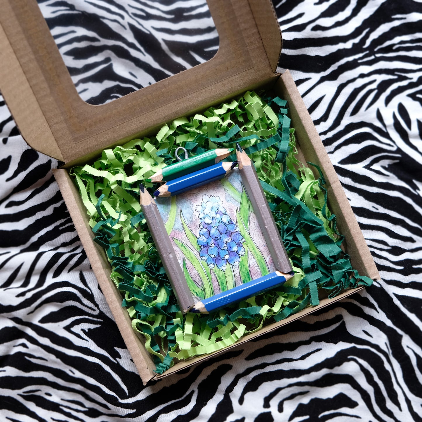 "Childhood Dream": Muscari (Grape Hyacinth) in Silver, Blue and Green